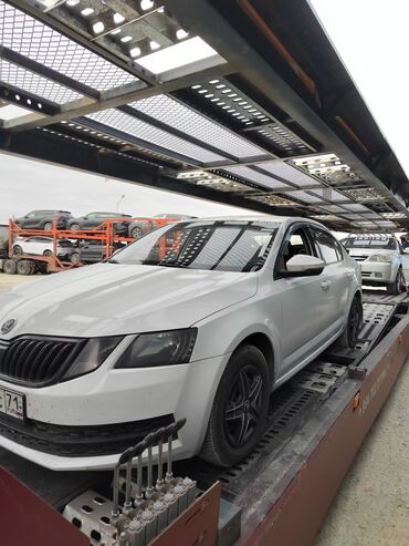 спринтер бортовой продажа: Skoda Octavia: 2017 г., 1.6 л, Автомат, Бензин, Хетчбек