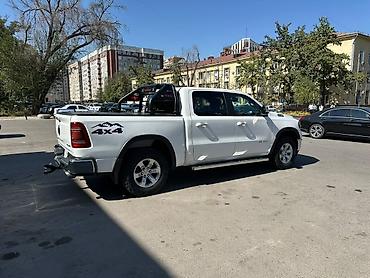 жабра: Dodge Ram 1500: 2020 г., 5.7 л, Автомат, Бензин, Пикап — 6