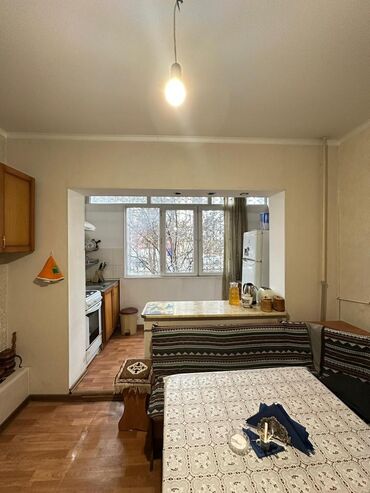 снять жилье в кыргызстане: 2 комнаты, 52 м², 106 серия, 1 этаж, Косметический ремонт