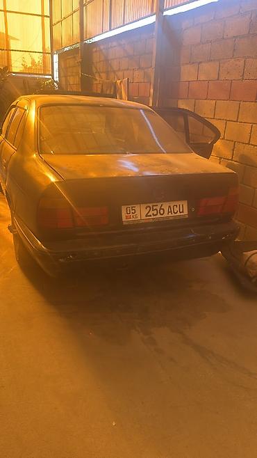 grate battery: BMW 525: 1991 г., 2.5 л, Механика, Бензин, Седан — 2