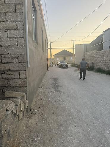 evlər xırdalan: Ev çilegerde yerleşir. Hal hazırda yaşayış var. 131 nömreli marşurut — 2