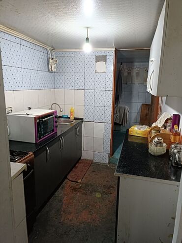 участки в оше: 70 м², 3 комнаты, Сарай, Бронированные двери, Забор, огорожен