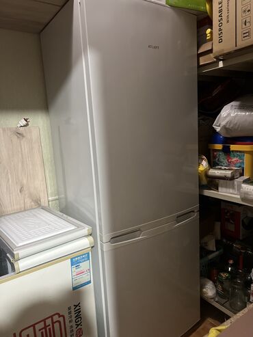 холодилник в рассрочку: Холодильник Atlant, Б/у, Двухкамерный, 69 * 193 * 60