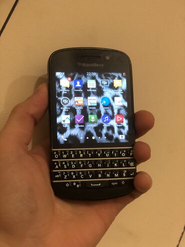 duymeli telfonlar: Blackberry Q10, 16 GB, rəng - Qara, Düyməli, Sensor