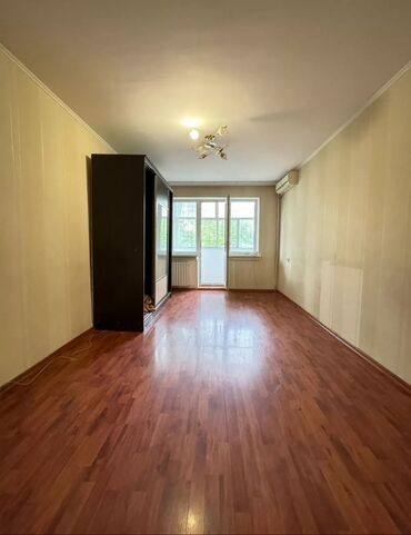 Продажа квартир: 3 комнаты, 60 м², 104 серия, 3 этаж, Косметический ремонт