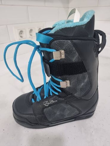ботинки для сноуборда: Ботинки сноубордические, ELAN Betty, 38 размер, цена 7000 сом. Вместе
