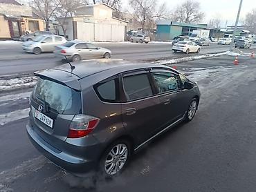 Honda: Honda Fit: 2011 г., 1.5 л, Автомат, Бензин, Хэтчбэк — 7