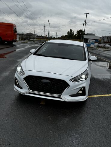 Hyundai: Hyundai Sonata: 2021 г., 2 л, Автомат, Газ, Седан