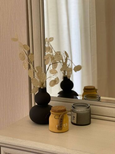 Uzunmüddətli kirayə mənzillər: İçəri şəhər metrosuna Axundov parkına yaxın 18 mertebeli binanın 8-cı — 6