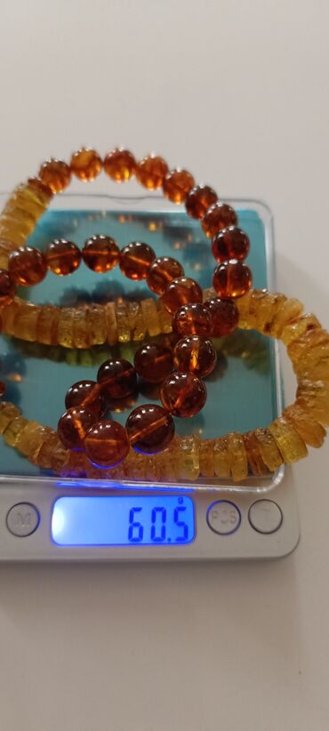 Zərgərlik dəstləri: Dəstə daxildir: Bilərzik, Boyunbağı, 60 g — 9