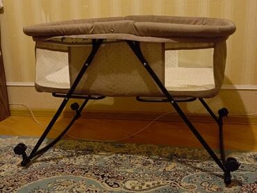 Oğlan və qız üçün, İşlənmiş, Dördbucaq, Beşik, Dəst ilə, Matras ilə, Yellənmə mexanizm ilə