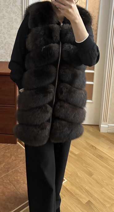 Kürklər: Ideal veziyyetdedir. Temiz norkadir. Hər ikisi yeni kimidir. İksi — 7