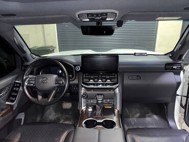 Toyota: Toyota Land Cruiser: 2022 г., 3.5 л, Автомат, Бензин, Внедорожник — 10