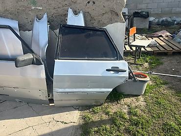 Двери и комплектующие: Дверь Комплект ВАЗ (LADA), Б/у — 5