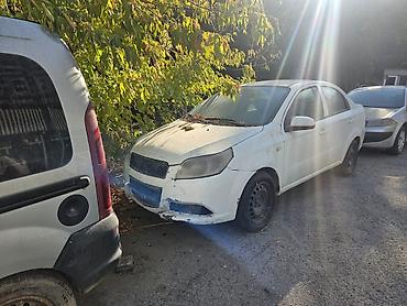 Chevrolet Aveo: 1.4 l | 2017 il 55000 km Sedan
