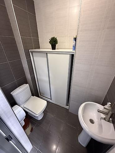 аренда ком: Продажа офисов 184 м², С ремонтом, 1 этаж — 4