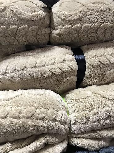 Одеяла и пледы: Плед, Новый, Все сезоны, Двусторонний, Плюшевый — 50