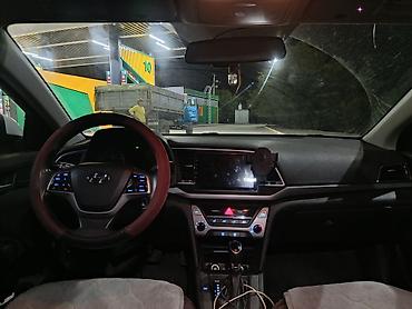 кузов авто: Hyundai Elantra: 2018 г., 2 л, Автомат, Бензин, Седан — 3