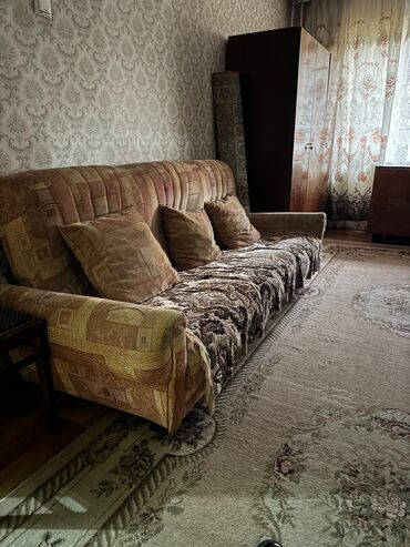 раскладной стол: Бүктөмө диван, Колдонулган