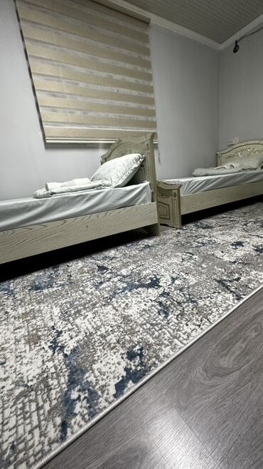 Посуточная аренда комнат: 200 м² — 8