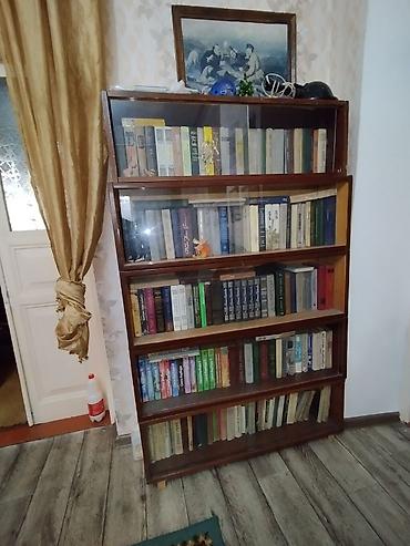 Книжные шкафы: Продаю книги оптом и в розницу. Прошу 30 сом за книгу. Оптовым — 2