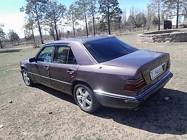 Mercedes-Benz: Mercedes-Benz E-Class: 1994 г., 2.2 л, Ручные, Бензин, Седан — 3