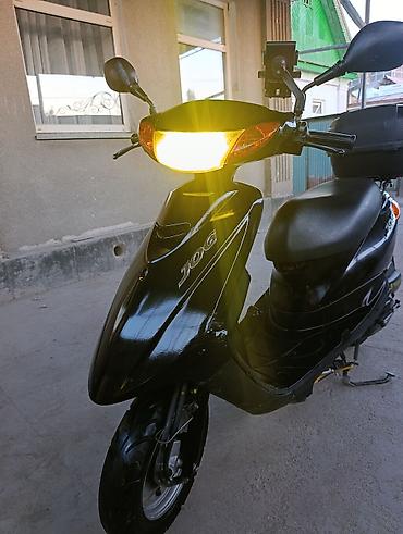 yamaha jog: Скутер Yamaha Jog, черный цвет. Характеристики и оснащение: - Легкий — 9