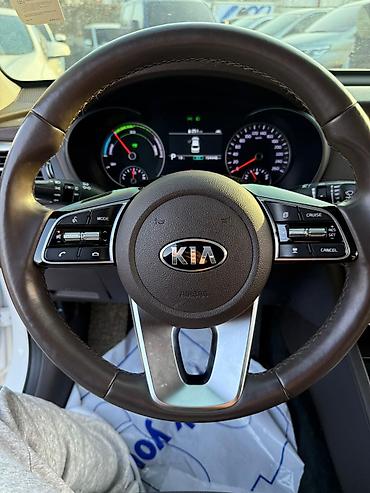 Kia: Kia K5: 2019 г., 2 л, Гибрид — 18