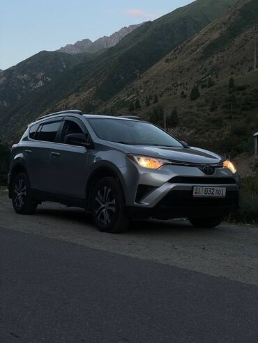 Toyota: Toyota RAV4: 2017 г., 2.5 л, Автомат, Бензин, Кроссовер