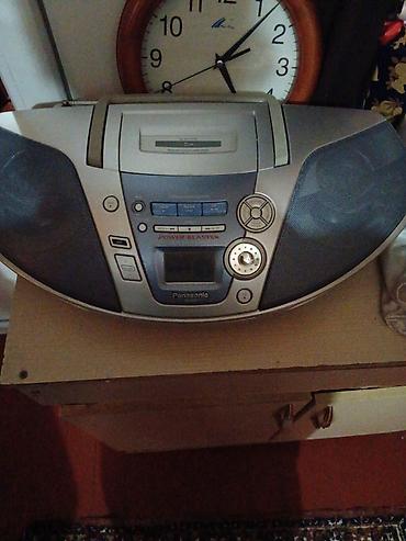 blu ray disk: Panasonic RX-ES27 portativ stereo audio sistemi Xüsusiyyətlər: - CD — 5
