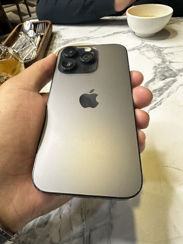 блэкберри телефон цена: IPhone 14 Pro, Б/у, 128 ГБ, Black Titanium, Защитное стекло, Чехол, 78 %