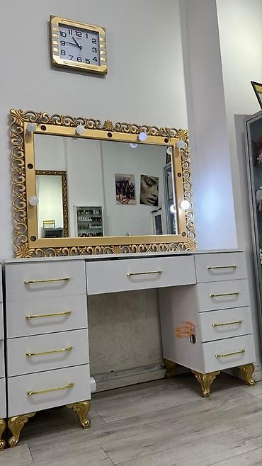 Salon, tibbi mebel: Vizaj/salon üçün makiyaj masası və işıqlı güzgü komplekti - Stil — 2