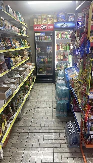 Аренда магазинов: 4-й мкр Продается действующий продуктовый магазин Площадь: 30м2 — 7
