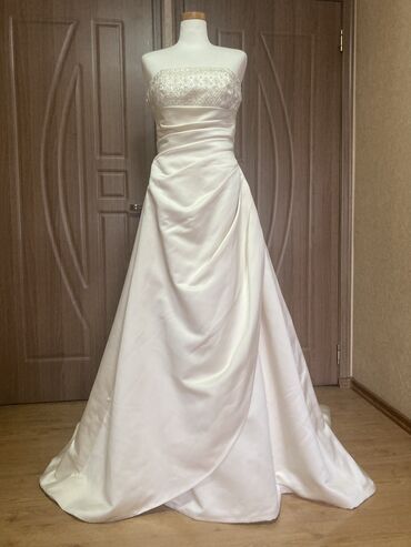 Свадебные платья: Свадебное платье, Со шлейфом, Атлас, Б/у — 2