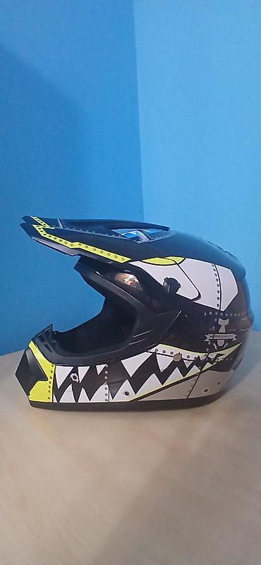 Motokros/full-face kaska - Dizayn: Qara-ağ-sarı rəng sxemi, “shark lalafo.az -da Motokros/full-face kaska - Dizayn: Qara-ağ-sarı rəng sxemi, “shark