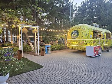 qəhvə dəsti: Açıq havada yerləşən mobil kafe – Bella Coffee & Drinks Məhsul və — 2
