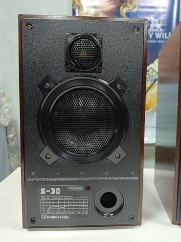 Dinamiklər və kolonkalar: İşlənmiş Radiotehnika Kolonka, Növ - Akustik, rəng - Qəhvəyi — 8