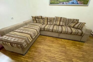 диван роскладной: Угловой диван с механизмом трансформации и бельевым коробом. -