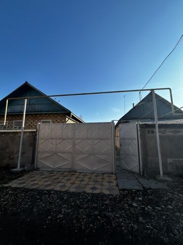 хайтек дом бишкек: Дом, 170 м², 7 комнат, Собственник, Старый ремонт