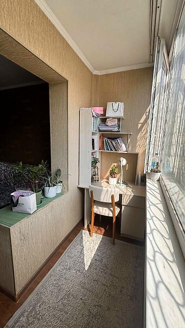 дом кут: 3 комнаты, 62 м², 105 серия, 1 этаж — 5