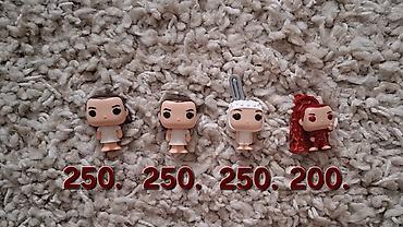 Статуэтки: Коллекция мини-фигурок Funko (ключевые/подвесные мини-версии — 5