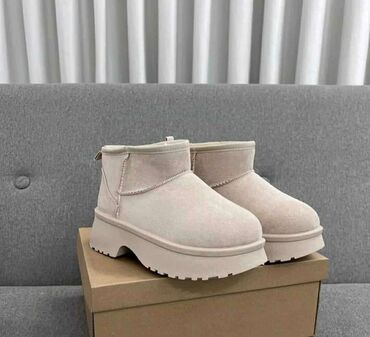 Čizme: NABAVKA
36-41
3900 din 💥 — 2