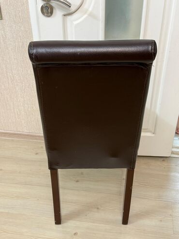 Masa və oturacaq dəstləri: Mətbəx üçün, İşlənmiş, Açılmayan, Dördbucaq masa, 6 stul — 8