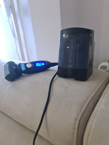 Električni brijači: Panasonic električni brijač ES‑LV81 Wet/Dry sa stanicom za čišćenje i — 5