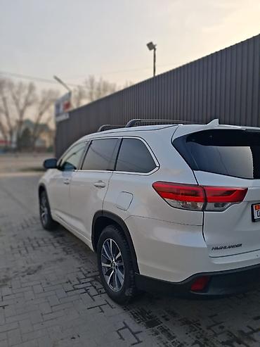 Toyota: Toyota Highlander: 2017 г., Автомат, Кроссовер — 5