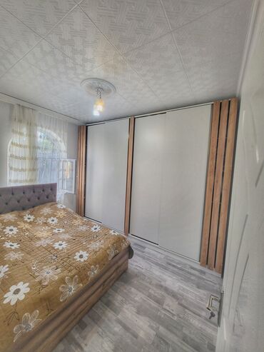 Həyət evləri və villaların satışı: 8-ci kilometr 7 otaqlı, 220 kv. m, Yeni təmirli — 30