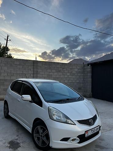 Honda: Honda Fit: 2008 г., 1.5 л, Вариатор, Бензин, Хэтчбэк — 7