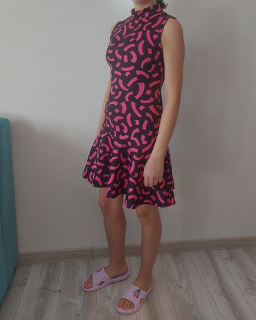 Вечерние платья: Вечернее платье, Коктейльное, Короткая модель, С рукавами, XS — 8