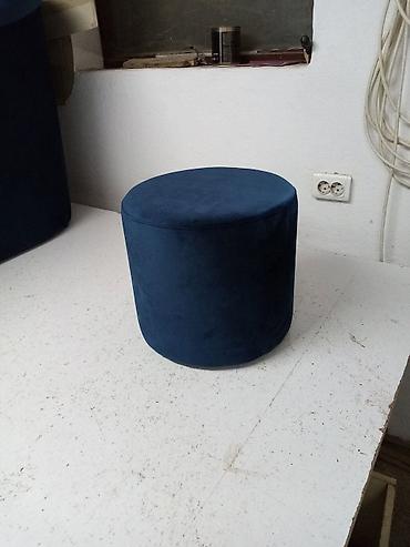 stilski namestaj za dnevne sobe: Tapacirani puf/stočić – okrugli Dimenzije visina 35cm,širina 36cm. - — 8