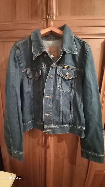 Блузки: Женская одежда — несколько вещей 1) Блуза-пиджак из атласной ткани — 6